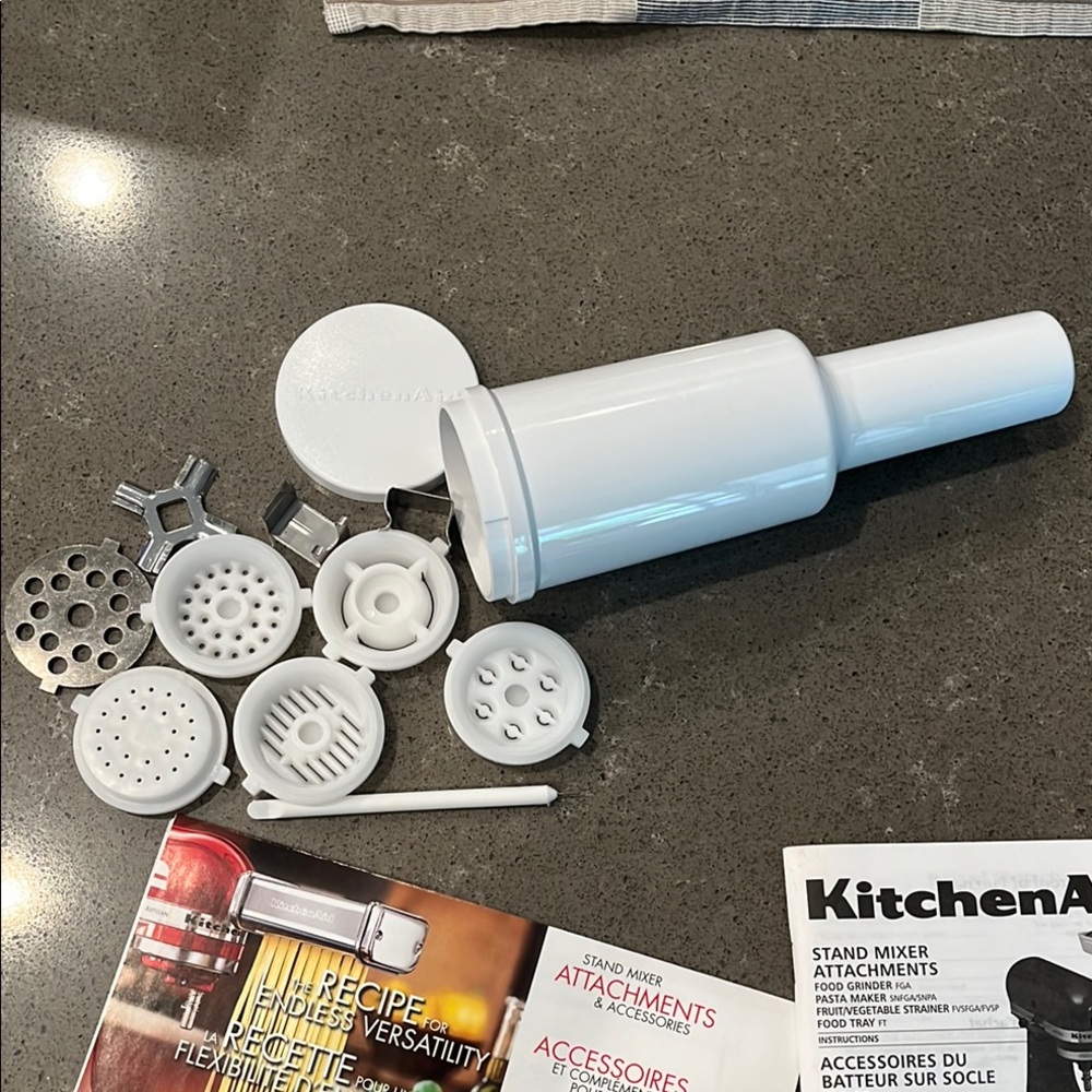 KitchenAid Pasta Maker - Picture 3 of 7